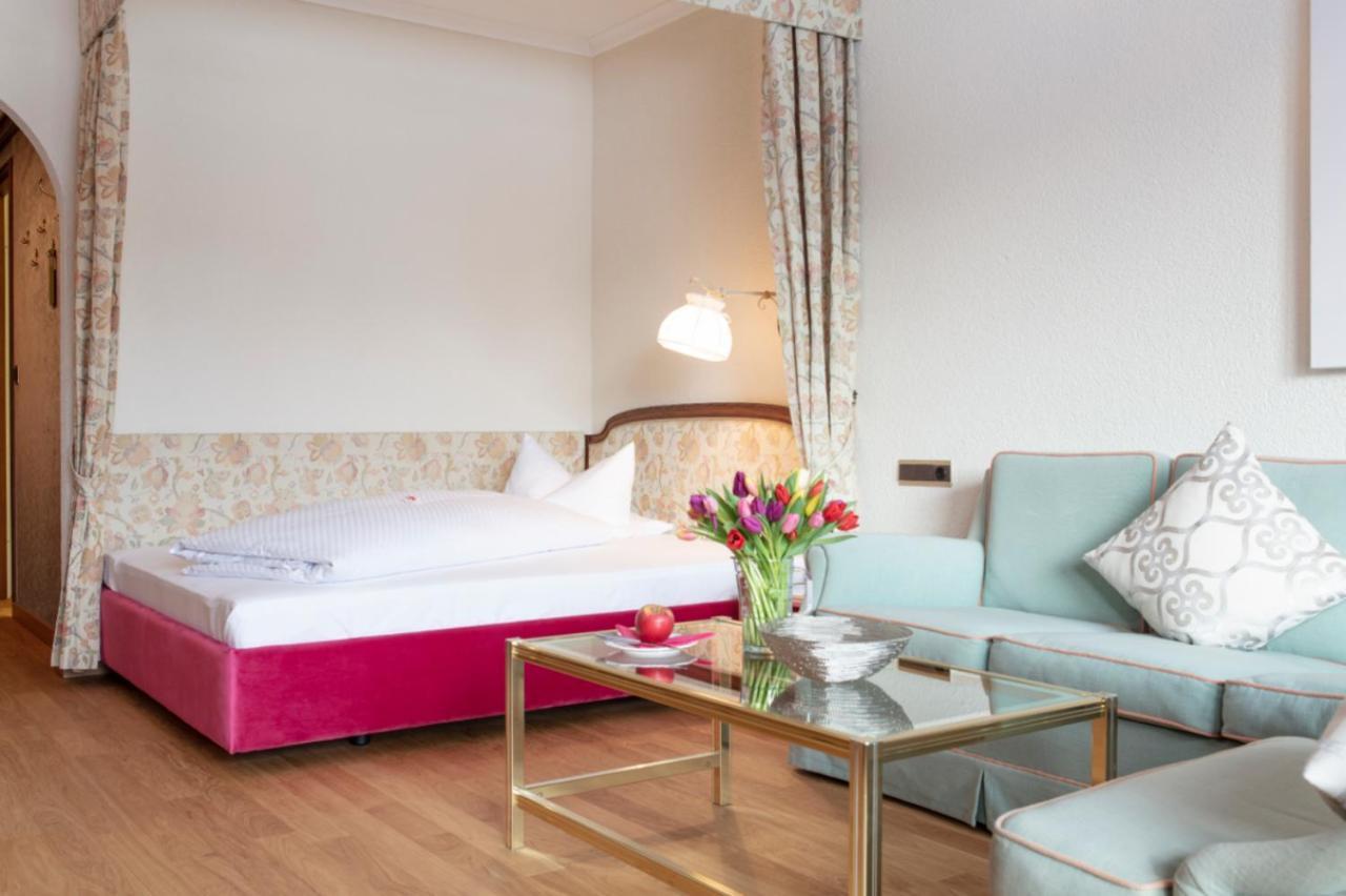 Hotel Adolphine Garden à Rotta Extérieur photo
